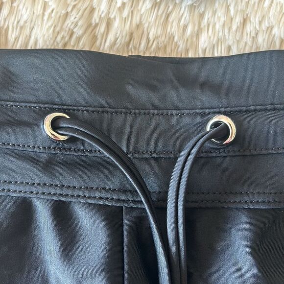 Two piece black bathing suit size medium - Picture 6 of 16